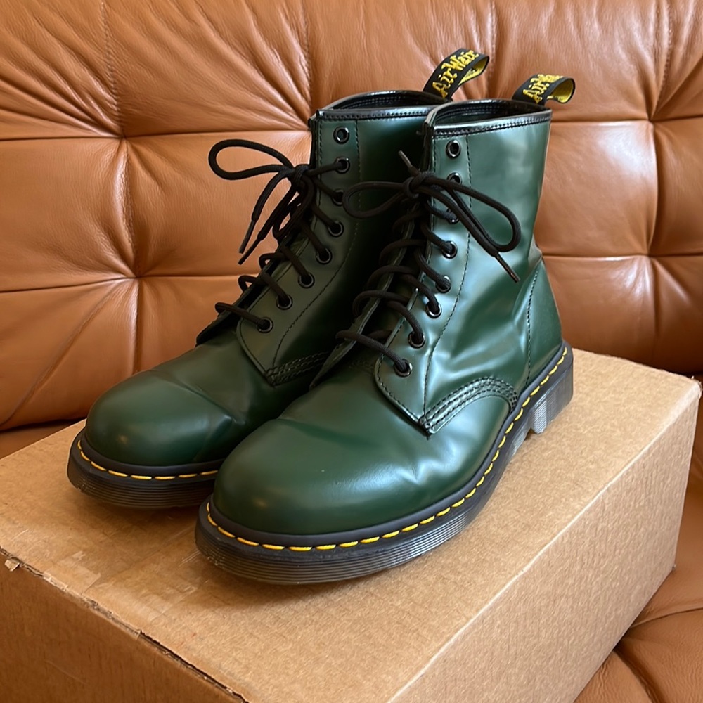Dr martens 1460 green smooth